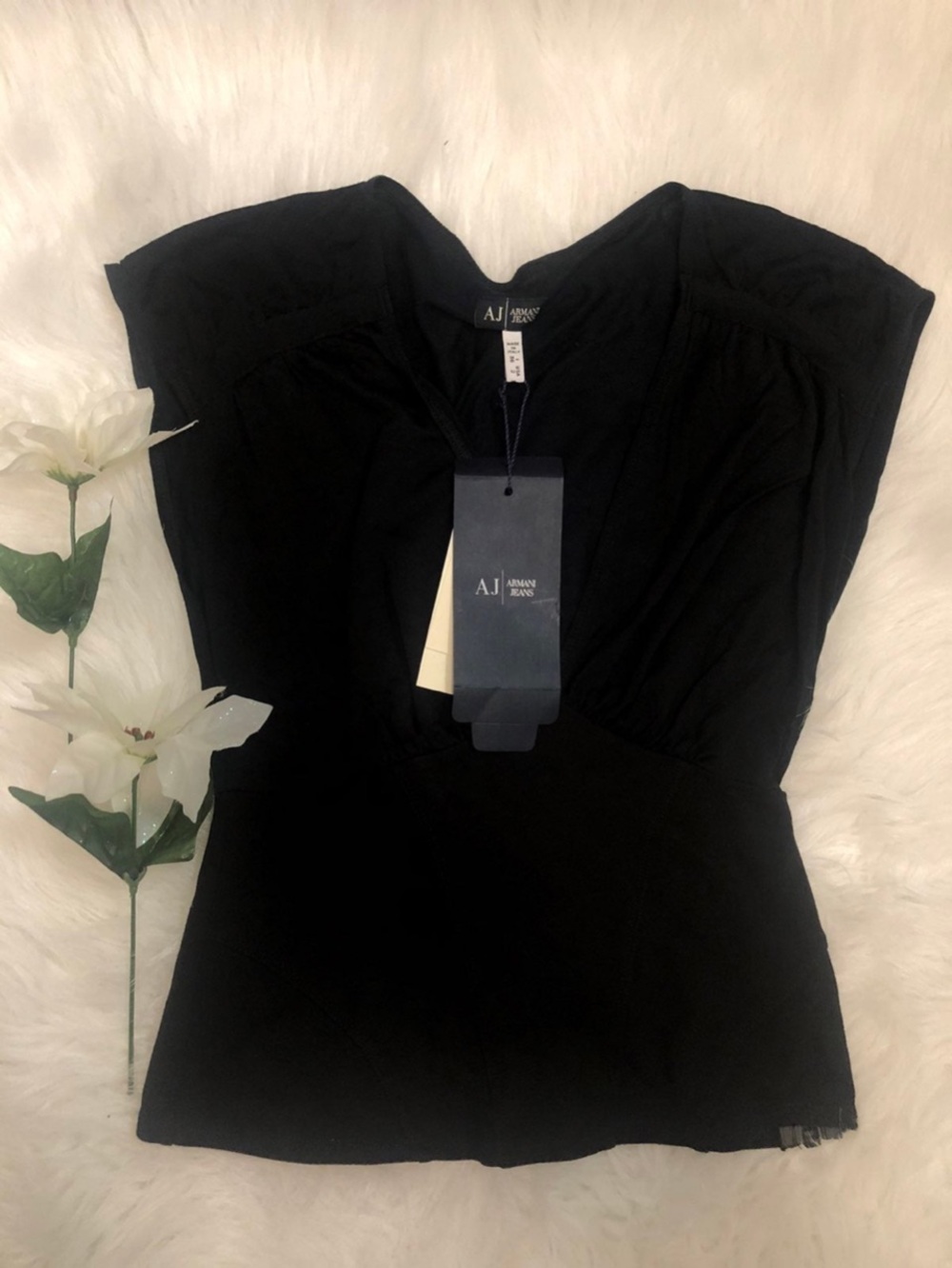❤️‍🔥💕AX Armani Exchange Black V-Neck Ruched Women's Top 2